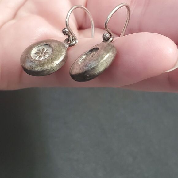 **Last Chance!! Final Sale** Vintage sterling silver round earrings - Picture 7 of 7